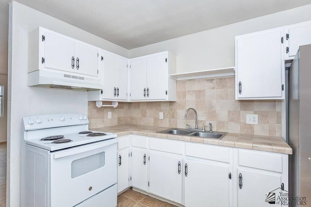 605 S El Prado Rd #4 - Photo 7 of 16