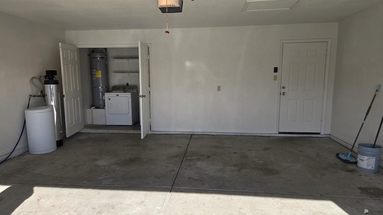 1602 E San Francisco St - Photo 2 of 29