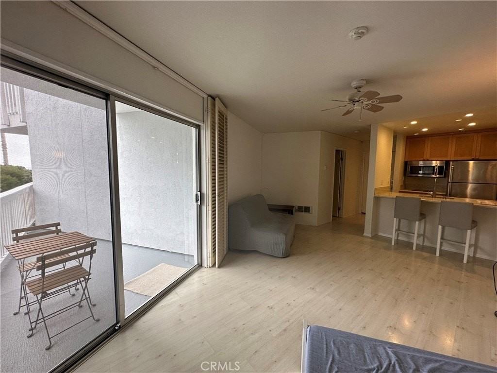 640 The Vlg #101 - Photo 5 of 14