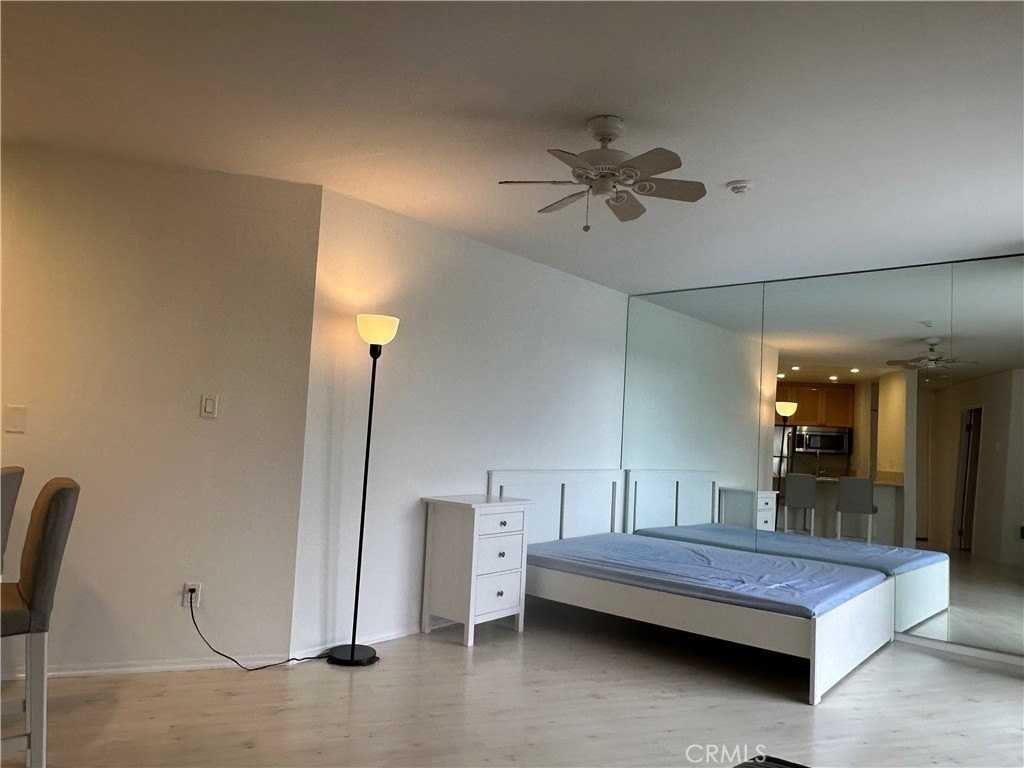 640 The Vlg #101 - Photo 7 of 14