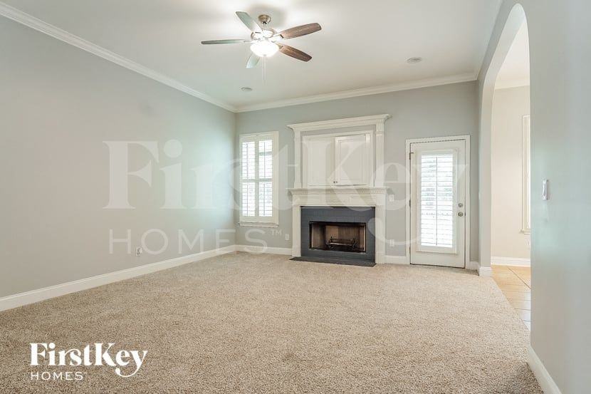 3515 Timberlake Dr - Photo 2 of 15