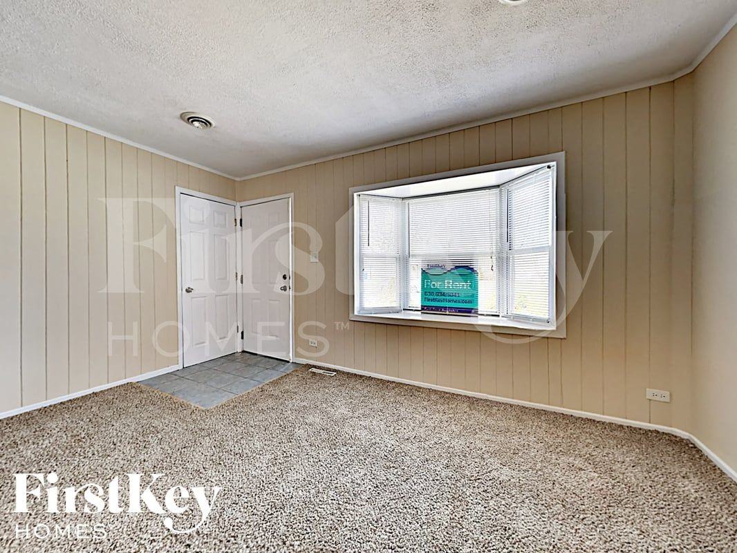 3507 Susan Ln - Photo 3 of 16