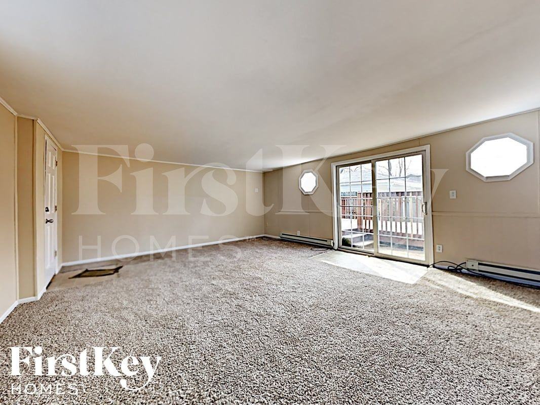 3507 Susan Ln - Photo 4 of 16