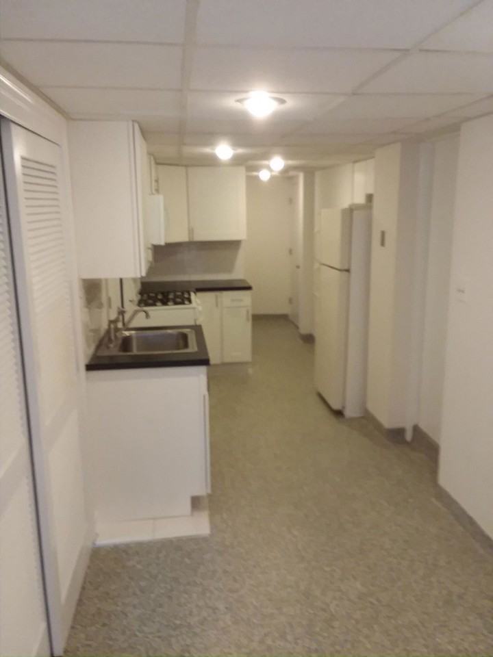 Kingsland Ln #1 - Photo 5 of 8