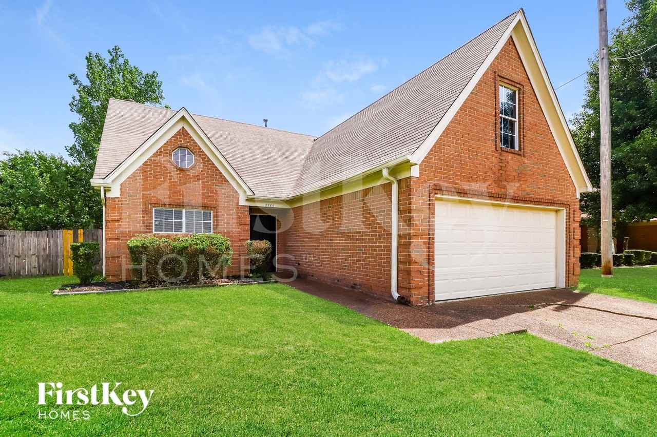 2785 Fletcher View Dr - Photo 2 of 16