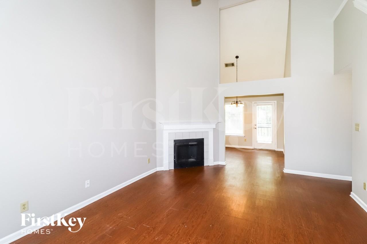 2785 Fletcher View Dr - Photo 4 of 16