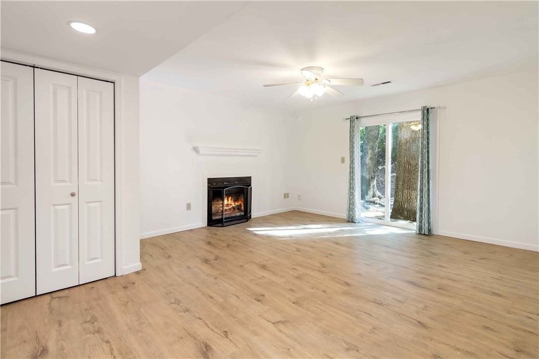 3228 N Kings Cross - Photo 6 of 25