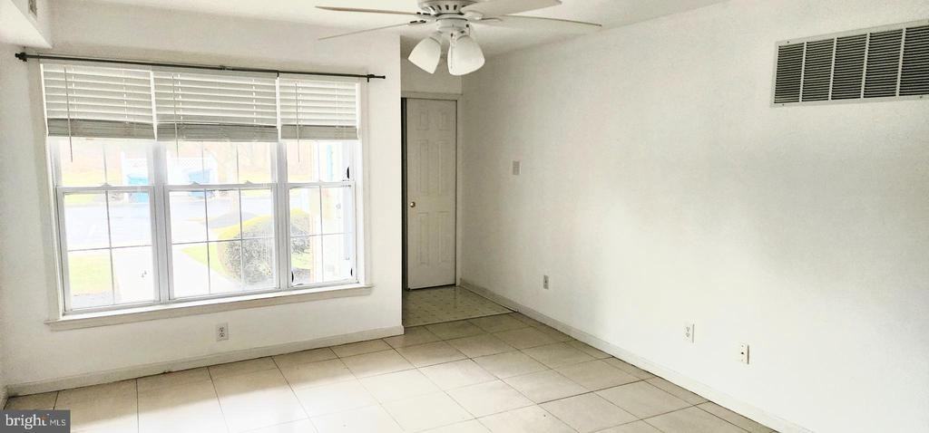 1864 Gibson Rd - Photo 2 of 20