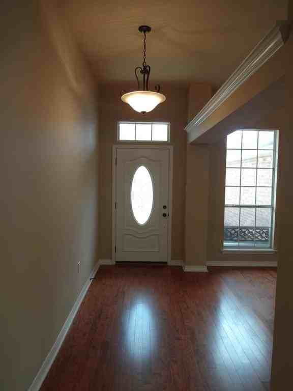 213 Skipper Dr - Photo 5 of 23