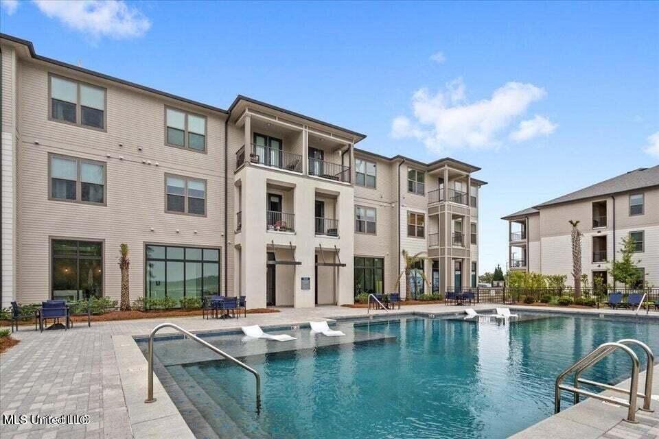 2501 Bienville Blvd