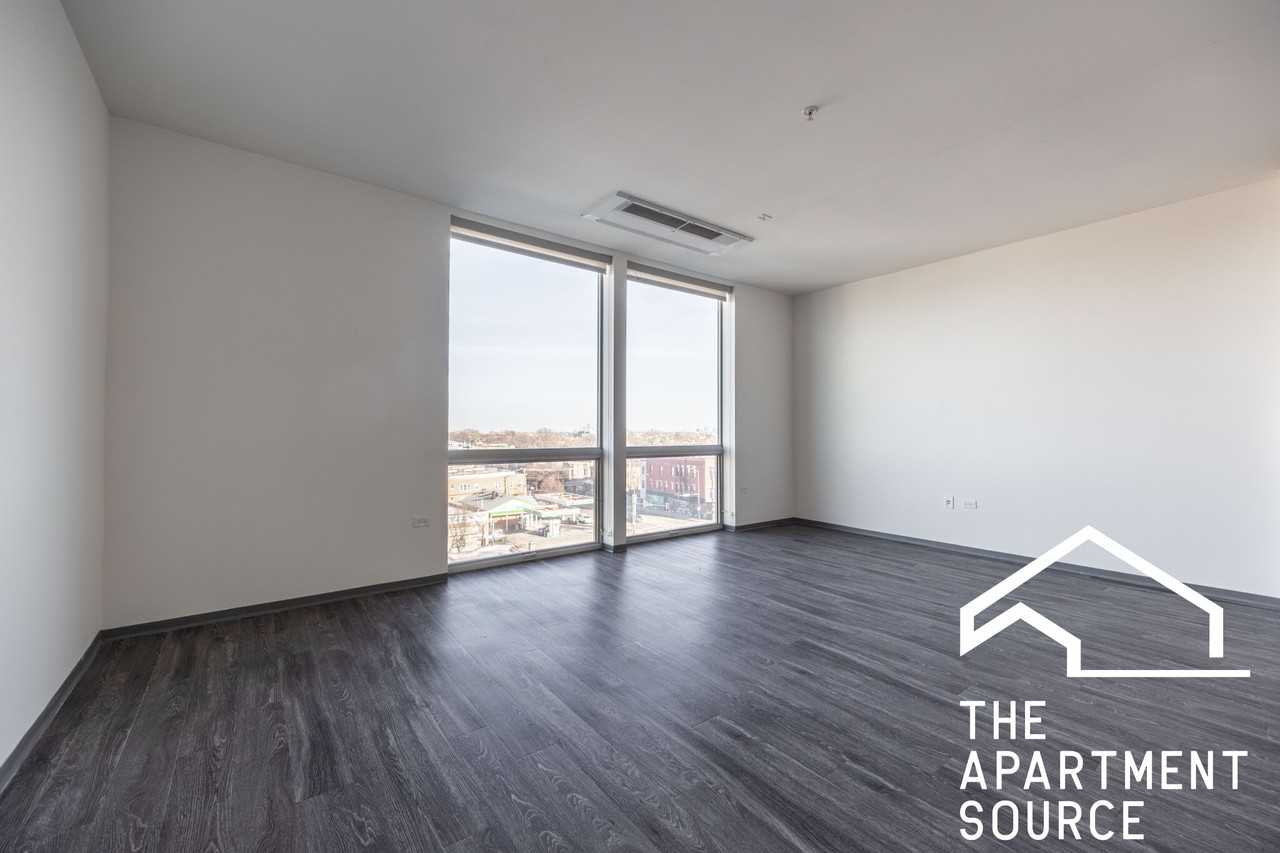 2340 N California Ave #607 - Photo 6 of 44