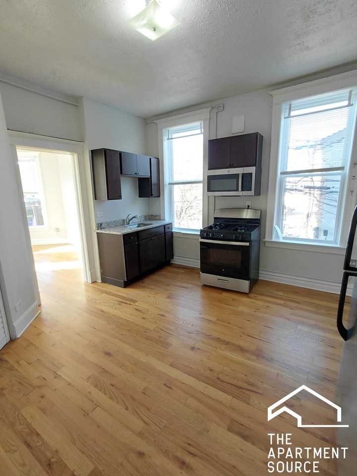 2215 S Albany Ave #2F - Photo 2 of 11