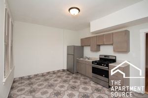 featured image of 1255 N Harding Ave #1S