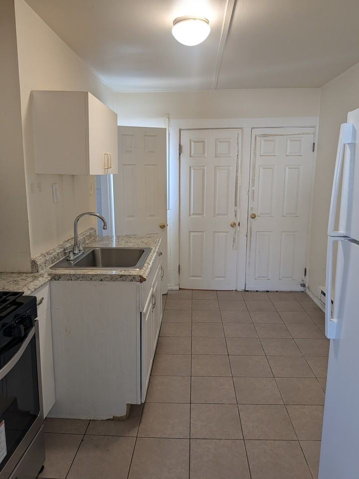 26 Linden St #2 - Photo 3 of 6