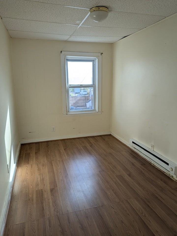 26 Linden St #2 - Photo 4 of 6