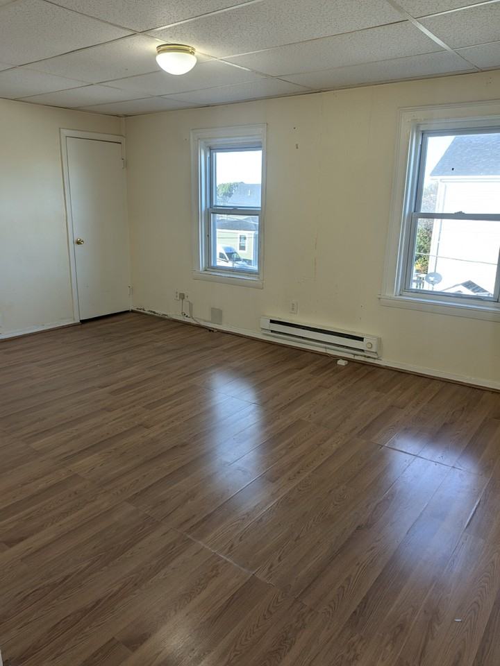 26 Linden St #2 - Photo 5 of 6