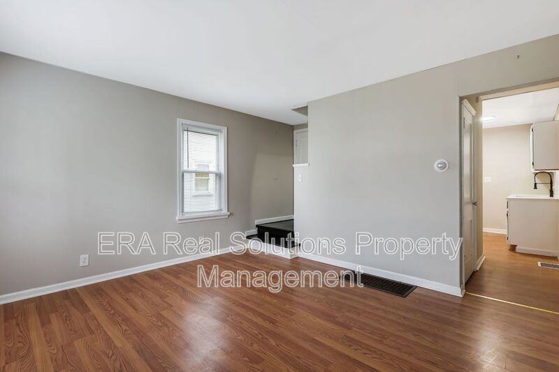 1725 E Whittier St - Photo 2 of 19