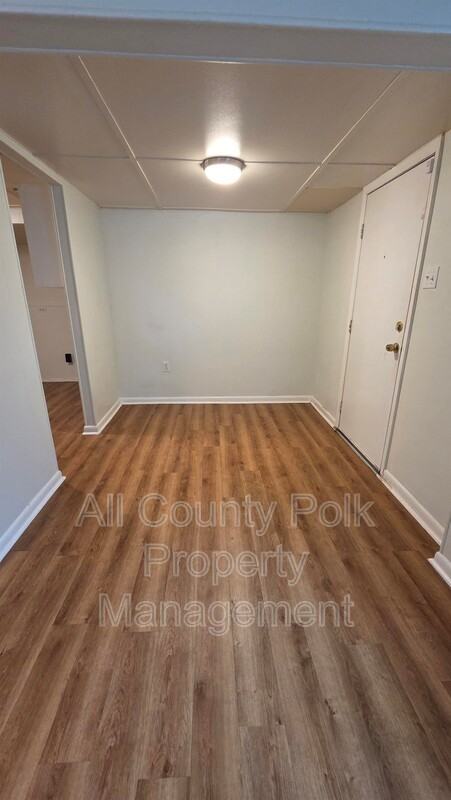 933 S Missouri Ave - Photo 2 of 14