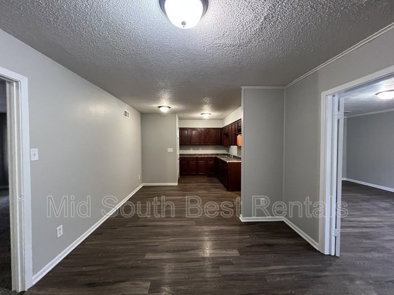 3213 Harvester Ln - Photo 6 of 18