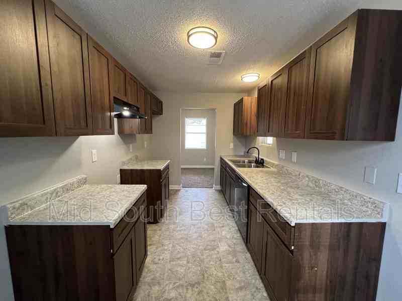 1621 Winfield Ave - Photo 5 of 14