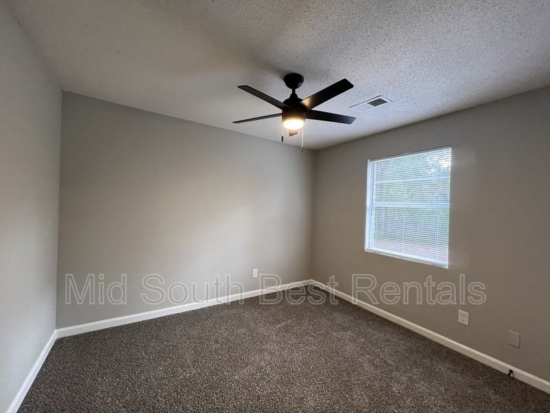 1621 Winfield Ave - Photo 7 of 14