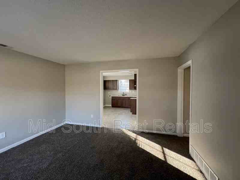 3633 Skylark Dr - Photo 6 of 18