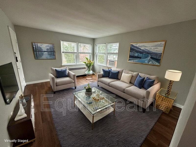 1219 Franklin Ave #D - Photo 2 of 12