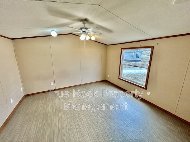 16840 County Road 3594 - Photo 4 of 9