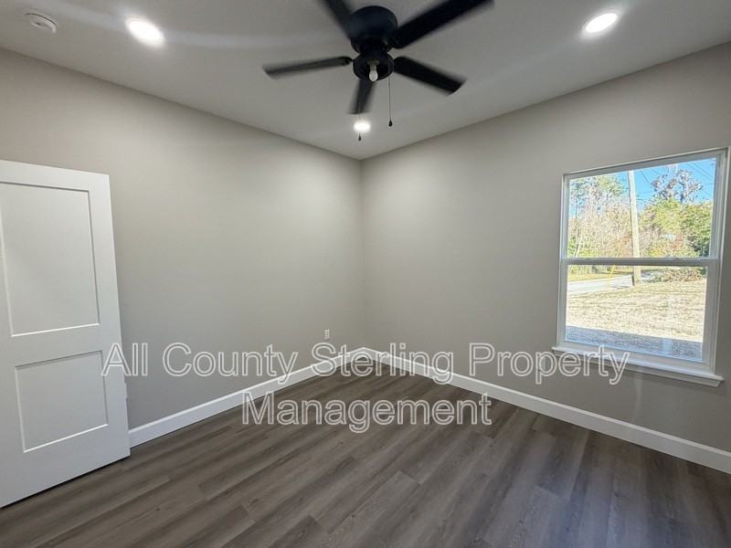 1418 Se Magnolia Loop #101 - Photo 7 of 28