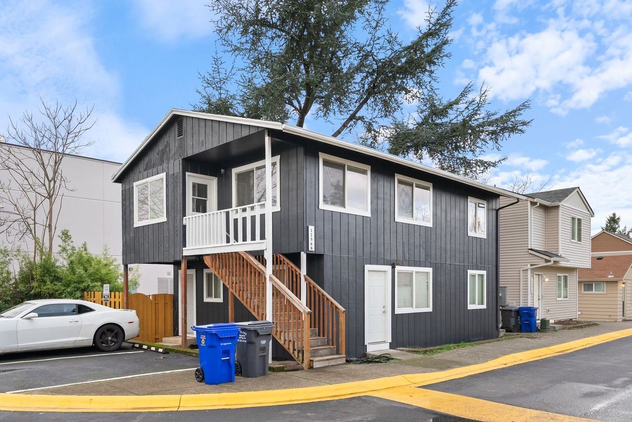 12560 Se Ramona St #B - Photo 2 of 18