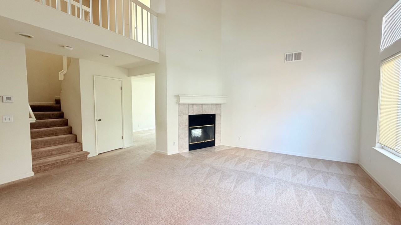 400 Mcdonnel Rd - Photo 2 of 24