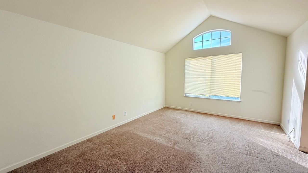 400 Mcdonnel Rd - Photo 6 of 24