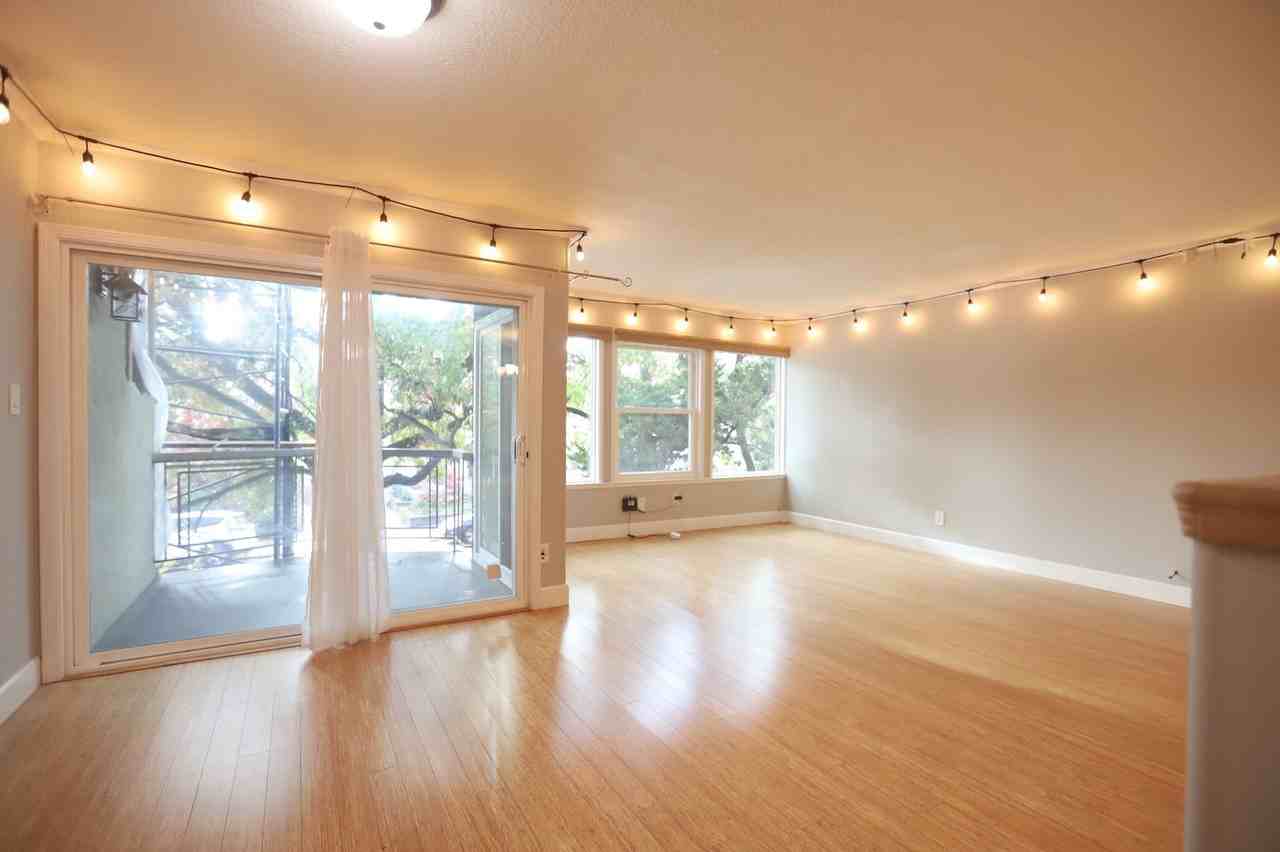 22 Moss Ave - Photo 4 of 50