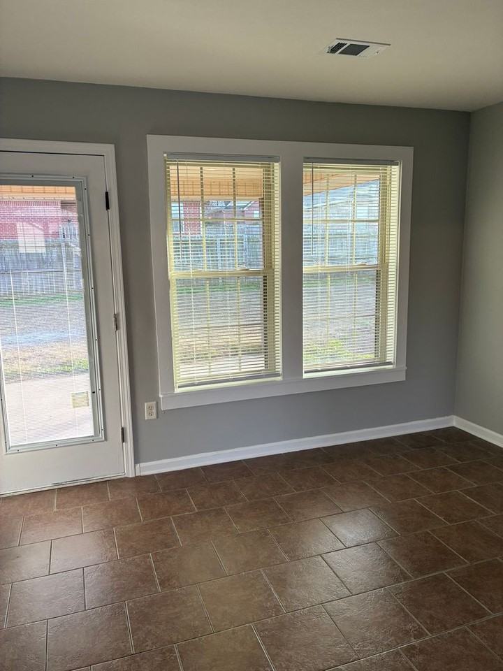 13 Meadowview Dr - Photo 6 of 23