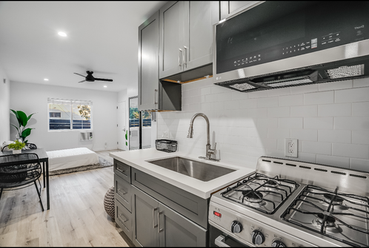 523 Main St #5 - Photo 5 of 9