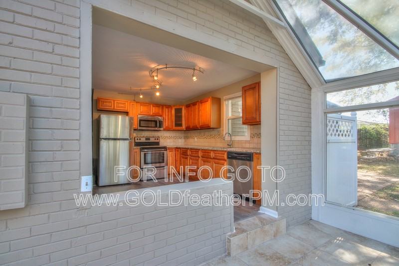 203 Wheeler Ave - Photo 3 of 33