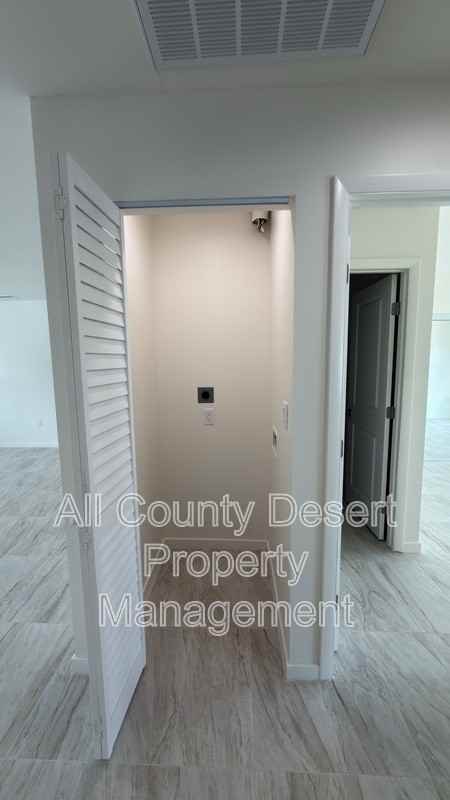 517 S, Mountain View Road #2 - Photo 6 of 26