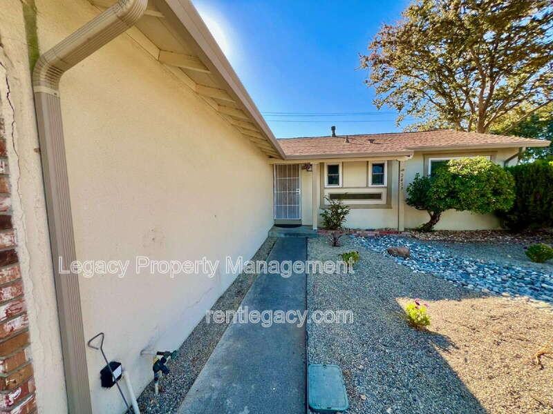 2459 Gulf Dr - Photo 4 of 27