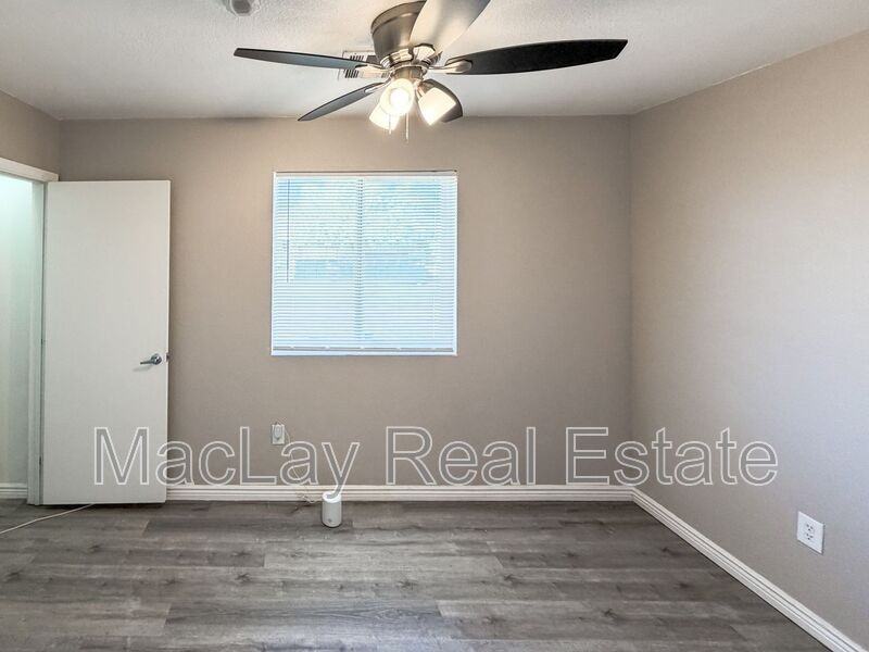 6301 W Earll Dr - Photo 3 of 25