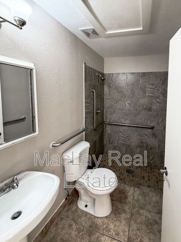 6301 W Earll Dr - Photo 7 of 25