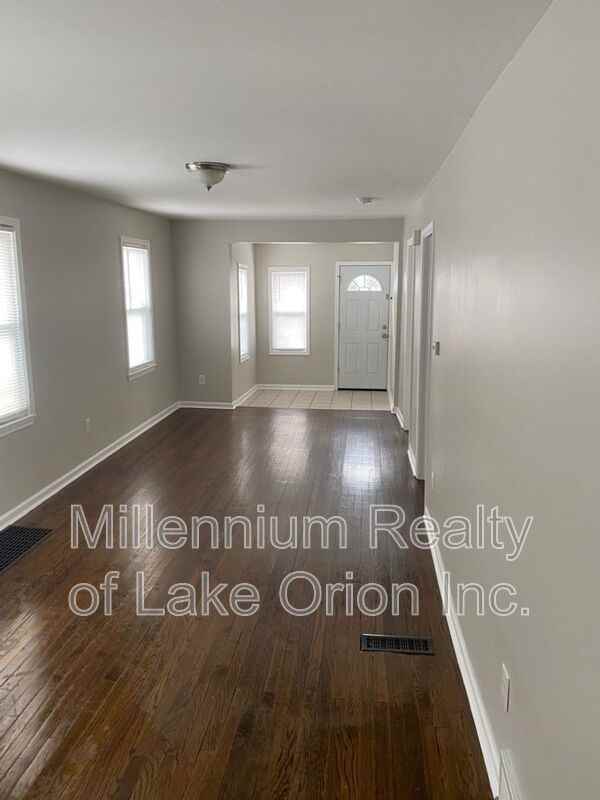 46 W Strathmore Ave - Photo 2 of 12