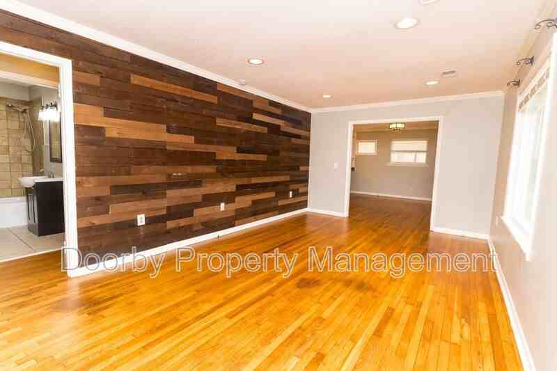 11412 London Ln - Photo 3 of 22