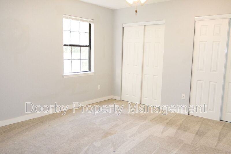 22 S Germantown Rd #B4 - Photo 7 of 10