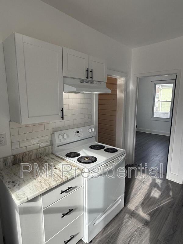 600 N 21st Ave - Photo 4 of 12