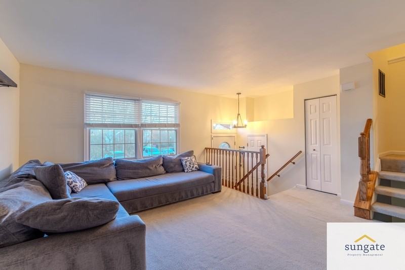 1016 Arborwood Pl - Photo 4 of 36