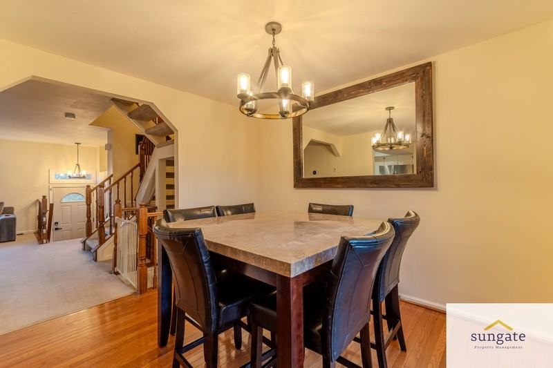 1016 Arborwood Pl - Photo 6 of 36