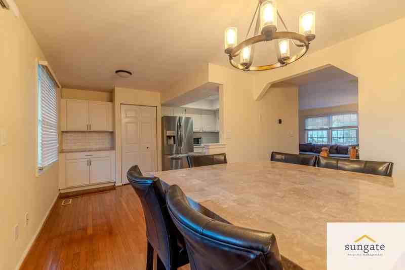 1016 Arborwood Pl - Photo 7 of 36