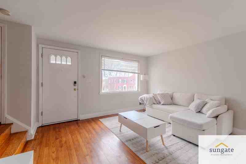 8666 Oak Rd - Photo 4 of 34