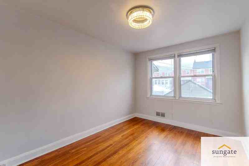 8666 Oak Rd - Photo 7 of 34