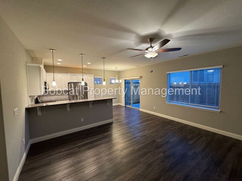 1299 Saltern Dr - Photo 4 of 35